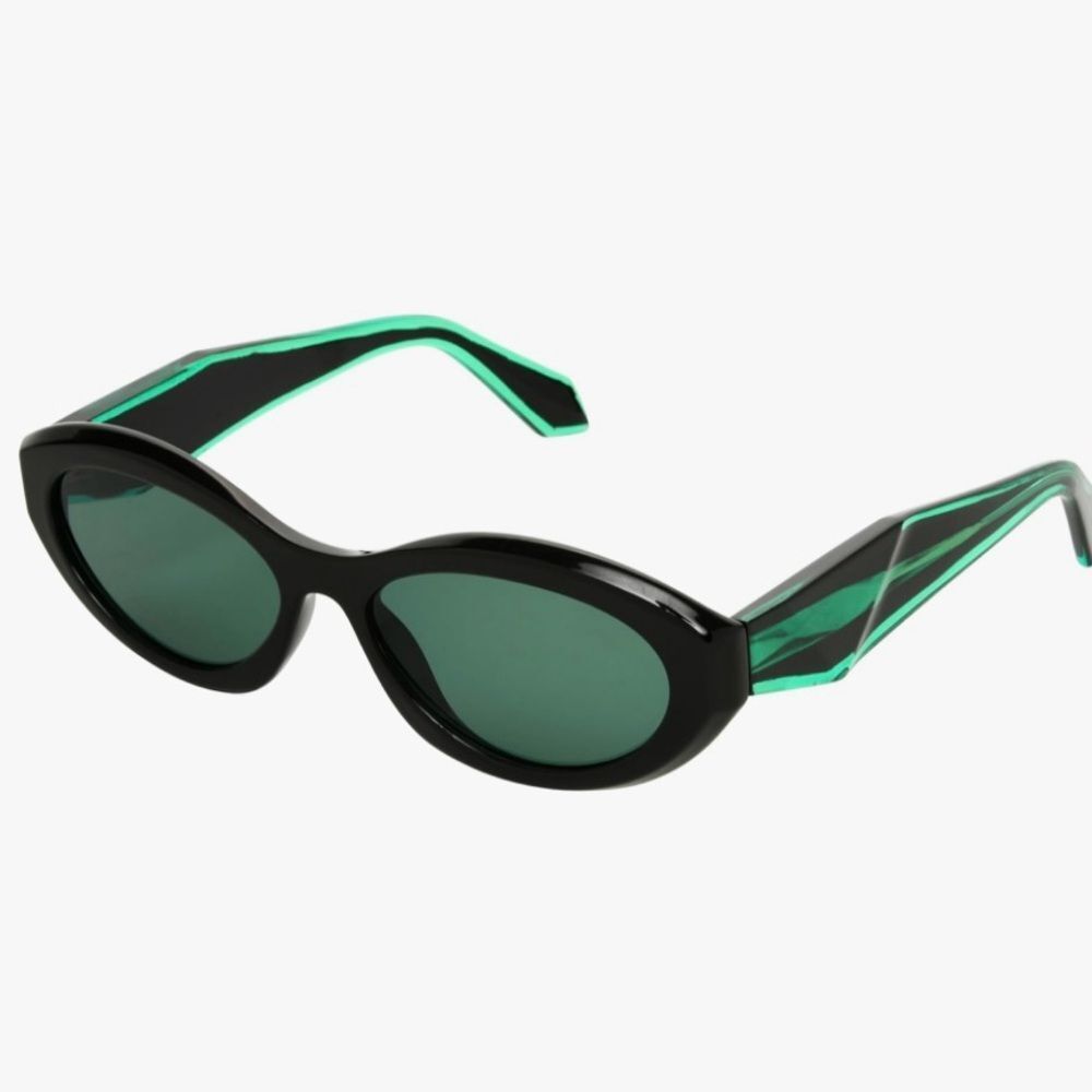 NEW Wicked x Foster Grant Sunglasses Collection Sunnies Positively Green Elthaba